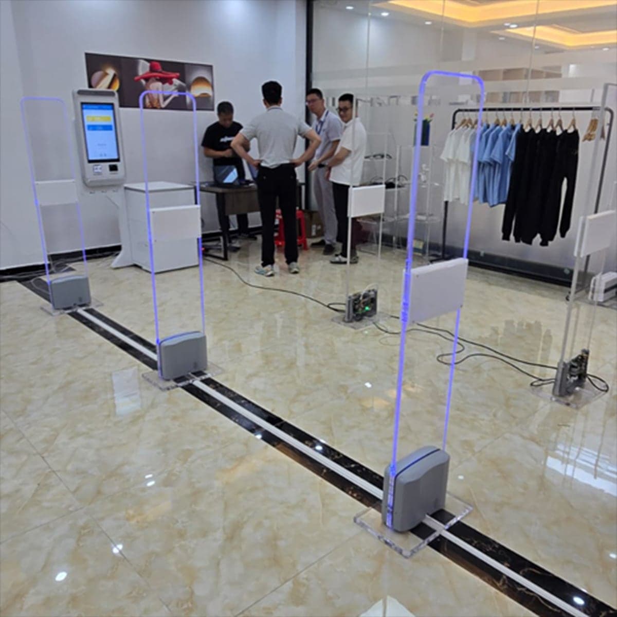 Sentra RFID23 installed at a store entrance
